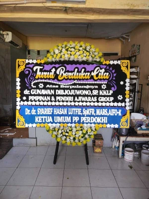 Papan Bunga di Kramat